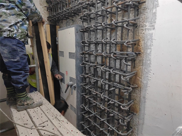 環縣南門甕城商業綜合體建設項目(一，三期)地下室開洞加固工程
